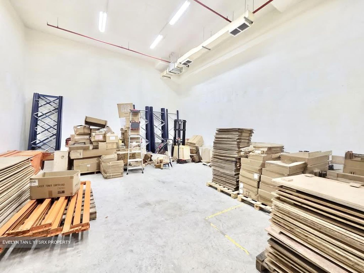 Oxley Bizhub (D14), Factory #562140931